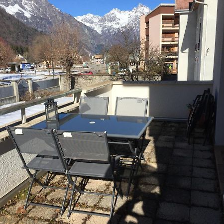 Superbe Appartement A Bourg D'Oisans Avec Terrasse Sud Ле-Бур-д'Уазан Экстерьер фото