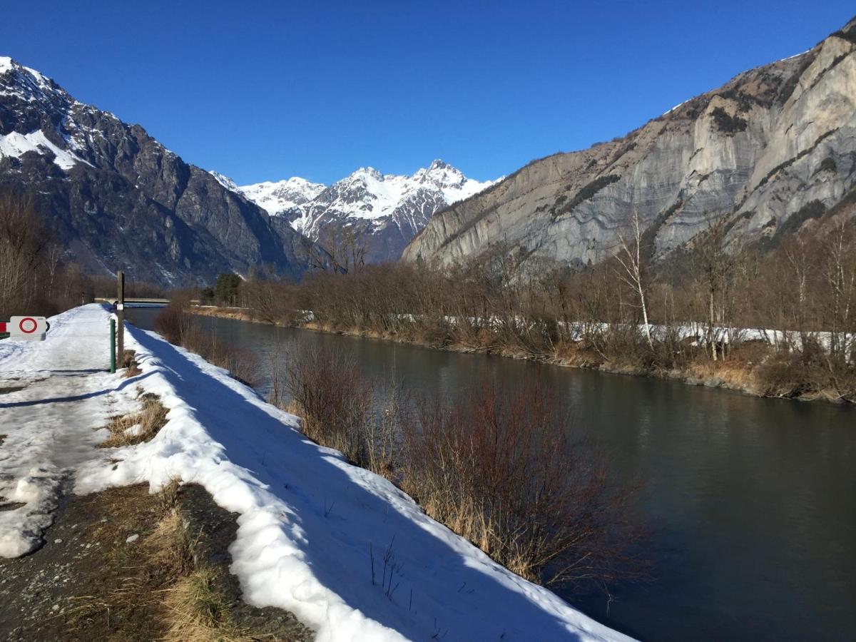 Superbe Appartement A Bourg D'Oisans Avec Terrasse Sud Ле-Бур-д'Уазан Экстерьер фото